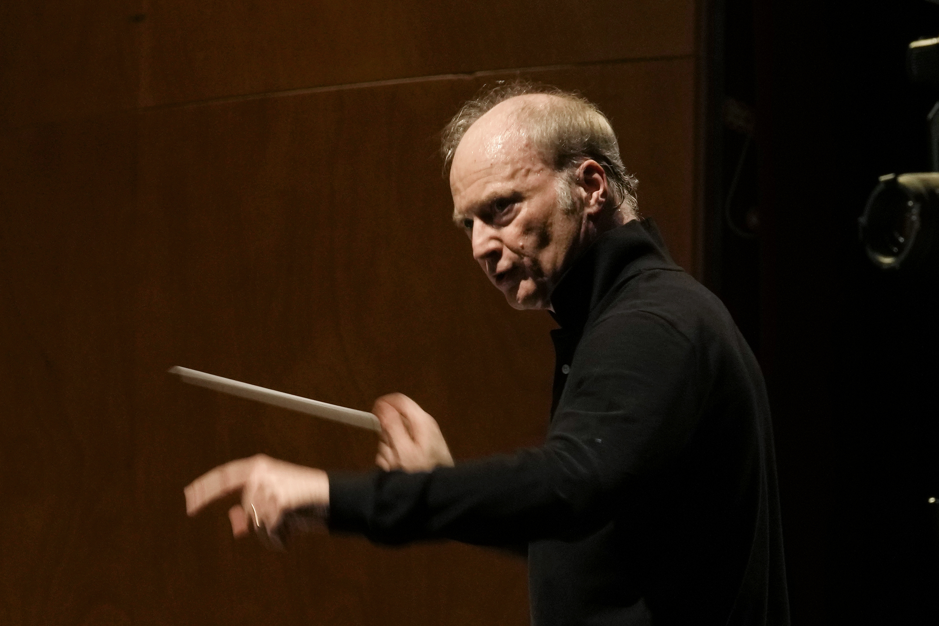 FILE - Music Director of the National Symphony Orchestra (NSO) Gianandrea Noseda conducts the orchestra during a rehearsal at Milan's La Scala theatre, Italy, Monday, Feb. 26, 2024. (AP Photo/Antonio Calanni, File)